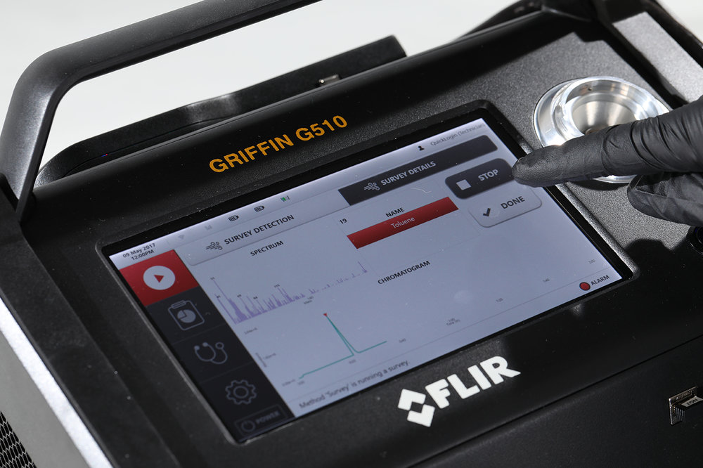 FLIR annonce la sortie du chromatographe en phase gazeuse/spectromètre de masse portable FLIR Griffin G510 pour l'identification des risques chimiques
Un mode examen intégré et un injecteur de liquides permettent d'effectuer l'analyse sur site des solides, des liquides et des vapeurs